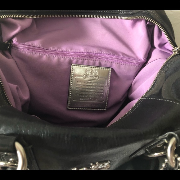 Black and stained lined Coach Satchel bag - Picture 3 of 3